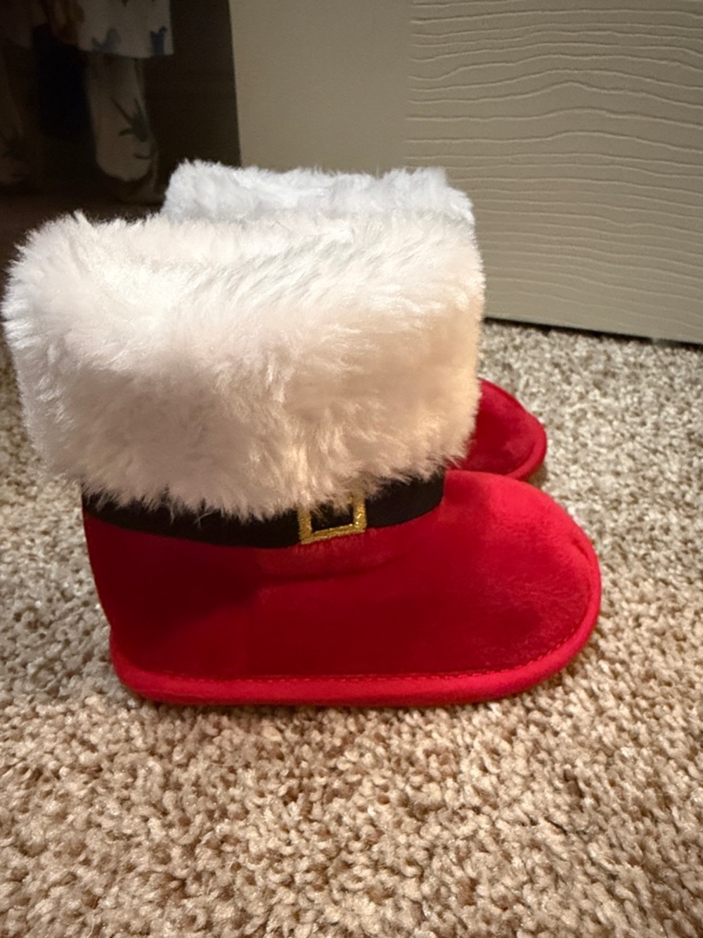Like new! Holiday Red Faux-Fur Santa Boot Baby Slippers size 3
